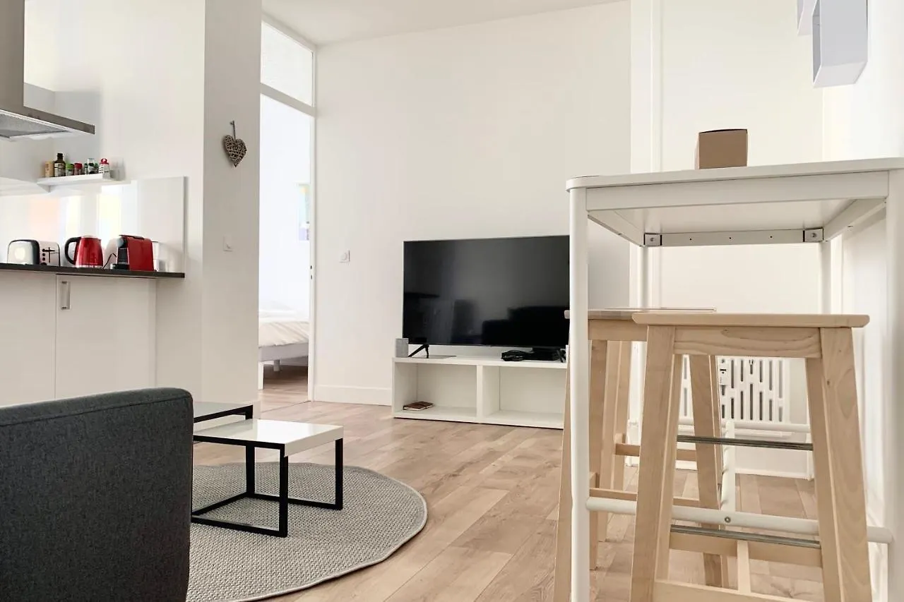 #Bt The Grenoblois Spacious T2 Cours Jean Jaures Grenoble Francia